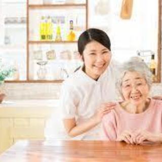 【介護職・ヘルパー大募集　時給1400円以上　即日勤務、日払い週払い可能】の画像