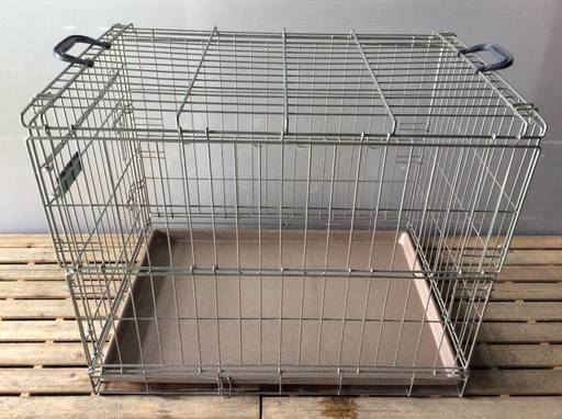 中古　ケージ②　７４．５×５５×ｈ６１．５　わんちゃんだけでなく、ウサギや鶏、猫にもいかがでしょうか？