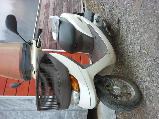 ディオ チェスタ　通勤、通学等に人気カゴ付きモデルです。