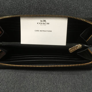 大人気！ＣＯＡＣＨの長財布★本物新品★激安！送料無料即日発送！価格交渉可！！