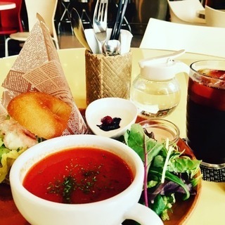 カフェスタッフ(ホール・キッチン)募集！