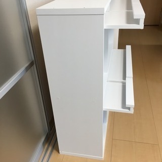 【値下げしました】ディスプレイラック（ホワイト）の画像
