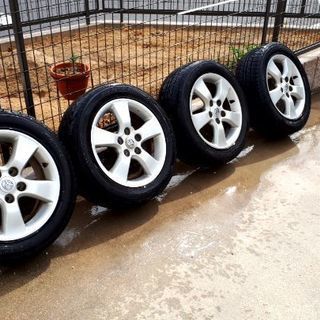 売り切れました。トヨタ純正アルミ16インチ&205/55R16 4本セット