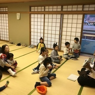 子供英会話生徒募集中〜先生はネイティブ！