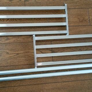 キッチン用突っ張り棚の画像