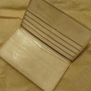 ハンティングワールド 長財布の画像