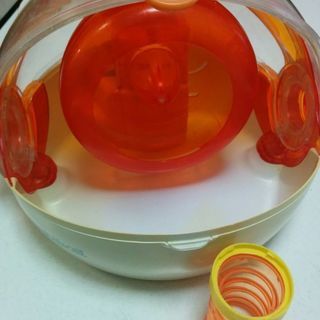 ハムスター🐹用 Ｂ品セカンドhouse　(給水器破損　9㎝の連結付き)　　小鳥の雛の飼育にも   値下げ⤵の画像