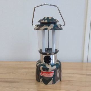 点灯確認 ! コールマン電池式ランタン(カモフラ柄)