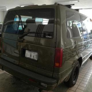 アストロ/カーキ色/LT 4WD/正規ディーラー車/諸々交換済みの画像