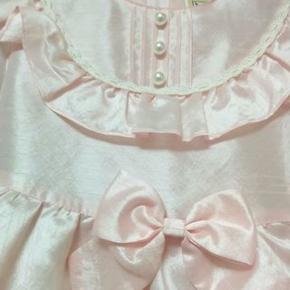 新品同様✨可愛いピンクのリボン付きドレス(内側にパニエ付き)100㎝の画像