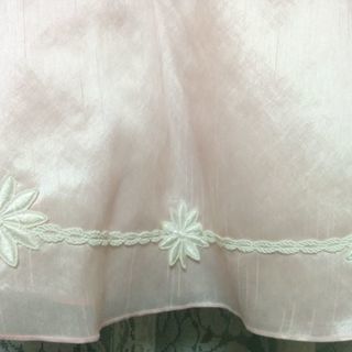 新品同様✨可愛いピンクのリボン付きドレス(内側にパニエ付き)100㎝の画像