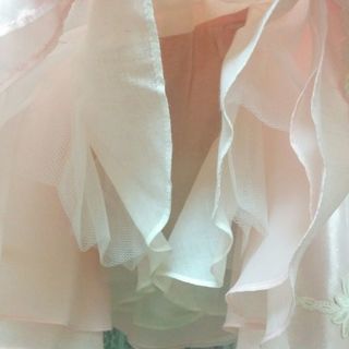 新品同様✨可愛いピンクのリボン付きドレス(内側にパニエ付き)100㎝の画像