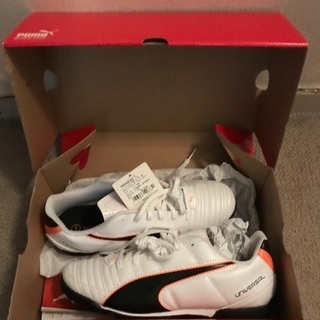 お値下げしました。新品未使用プーマサッカーシューズ２４センチ