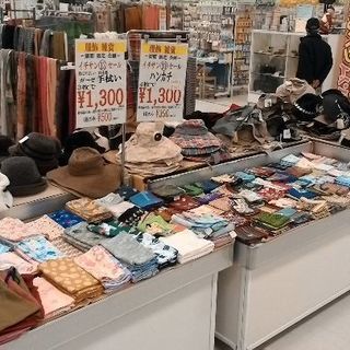 刈谷　服飾雑貨（ベルト、財布、バッグ、帽子など）の片付けの画像