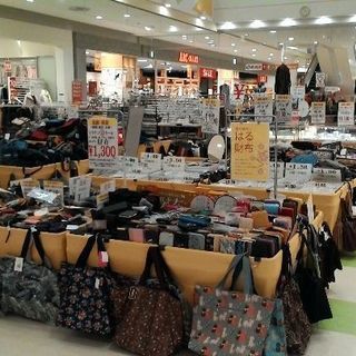 刈谷　服飾雑貨（ベルト、財布、バッグ、帽子など）の片付けの画像