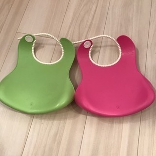 ベビービョルン お食事エプロン スタイ 2個セットの画像
