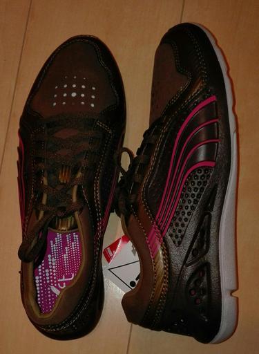 ≪お取引き中≫≪未使用≫PUMA スニーカー　24.5cm