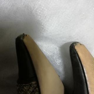 レベッカテイラー　バックストラップパンプスの画像