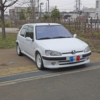 最終型プジョー106S16リミテッド　ラリー風仕立て