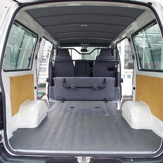 どなたでもクルマがローンで買えます！　　くるまのミツクニ東京足立店祝２周年！！　「Ｗ紹介キャンペーン」「下取りキャンペーン」実施中♪♪　【ハイエース】の画像