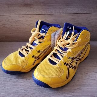 新品未使用タグつきバスケットシューズ今週末限定