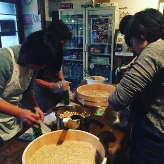 【  プチ体験レッスン　手作り !オーガニック玄米麹味噌　】の画像