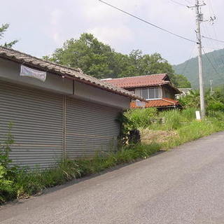 （決済・移転登記、無事完了しました）豊平の土地、古家付き、菜園にしてました。300坪(９９８平方メートル)　値下げです。 − 広島県