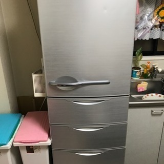 冷蔵庫の画像