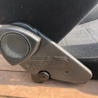 レカロシート バックロゴ付きの画像