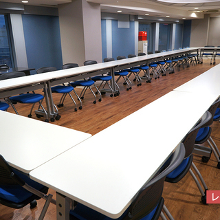 貸し会議室、【大阪・西中島南方　徒歩30秒】★オープン記念価格★ 直前割引 70名以上、少人数歓迎、撮影、新大阪近い、西中島の地域最安値  − 大阪府