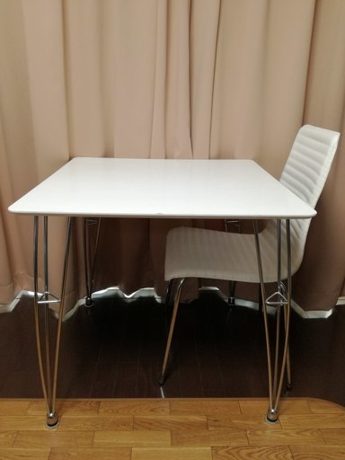 ～最終値下げ～【定番人気商品】ニトリ クーボ 椅子１脚のみの出品に変更しました。【発送も一応可能です】