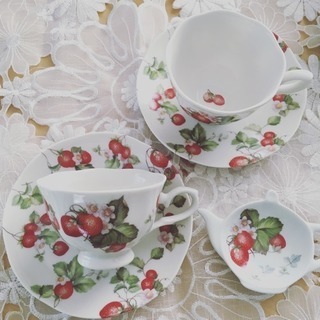 オリジナル食器🍓ポーセリンアートレッスンの画像