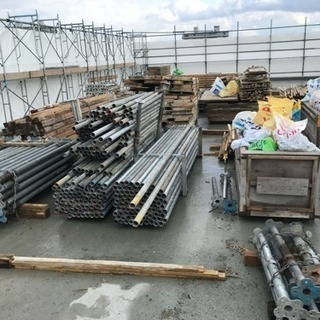 札幌市内にて型枠解体の仕事