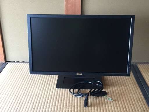 良好！DELL　フルHD　２４ワイドモニタ　LEDバックライト
