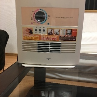 セラミックヒーターと布団乾燥機の画像