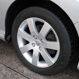 プジョー 308プレミアム　HDDナビTV オートクルーズ 純正アルミ （アルミナムグレー）の画像