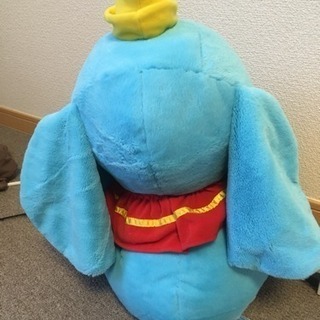 Disneyダンボビッグぬいぐるみの画像