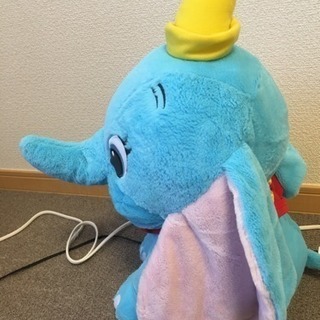 Disneyダンボビッグぬいぐるみの画像