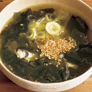 韓国料理作りましょう！韓国海苔巻き、わかめスープの画像