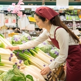 【60歳以上大歓迎】スーパーの品出しのお仕事♪いきいき元気にお仕事して下さるシニアさん大募集!!の画像