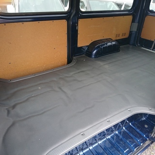 総額74万円で乗れる激安200系ハイエースバン！早い者勝ち！の画像