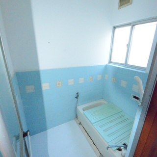 寄居町赤浜一戸建て駐車場２台可・フリーレント１か月・入居初期費用０円！２DK内装一部リフォーム済・即入居可♪ − 埼玉県
