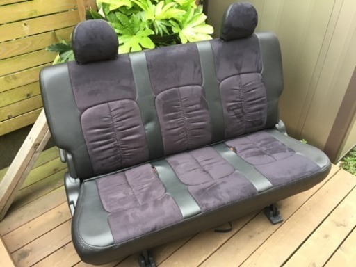 ハイエース200系 4型 セカンドシート(カバー付)