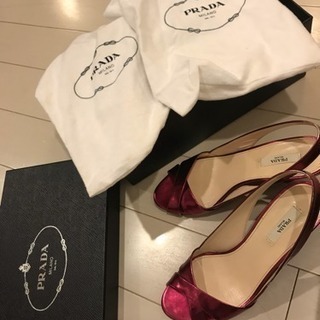 PRADA メタリックコーティングサンダル 値下げ！