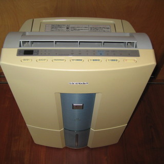 ＜交渉中＞　SHARP　衣類乾燥除湿機　２００５年製の画像