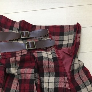 チェックスカートの画像