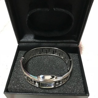 AVON ブレスレットウォッチ シルバー新品の画像