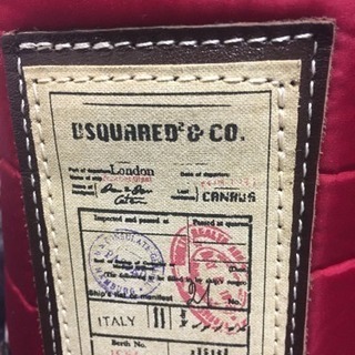 新品ディースクエアーの画像