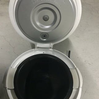炊飯器の画像