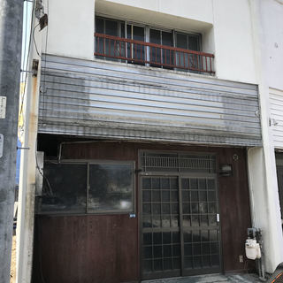 緊急値下げ！　☆住居付き店舗☆2LDK・路面の店舗　カウンター付きの画像